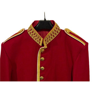 เสื้อโค้ทดับเบิ้ลดรัมเมอร์สำหรับผู้ชาย ขายดีที่สุด ผลิตจากผ้าขนสัตว์ผสม 100% แต่งขอบด้วยดิ้นสีทอง สีแดง ขายส่งจากโรงงาน รับผลิตแบบ OEM ODM - Product Image 3