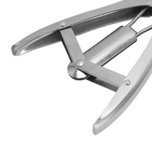 Pince coupante pour queues de porcelets Optitech Healthcare CB-899, nouvelle version en aluminium argenté et ABS, équipement agricole, garantie 1 an, vente au détail - Product Image 6
