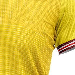 Proveedor OEM de Uniformes de Fútbol Personalizados, Conjunto de Camiseta y Pantalones Cortos de Alto Rendimiento, Ideal para Equipos, Clubes y Marcas Deportivas - Product Image 4