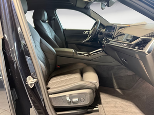 BMW X6 M60i xDrive 2024 – Luxury Performance SUV with <b>Heated</b> System, Tow Hitch & M Sport Seats - Product Image 6