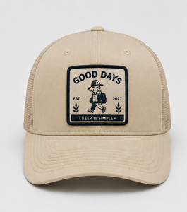 Casquette Trucker Personnalisée en Gros avec Patch Tissé, 6 Panneaux, Maille Haute Qualité, Broderie Vintage Dessin Animé, Profil Moyen Structuré - Product Image 1