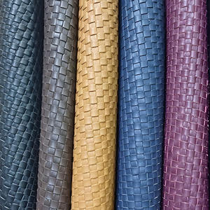 Material Texturizado de Cuero Sintético Estampado de Primera Calidad de 6 mm para Bolsos de Lujo, Cinturones, Zapatos, Proyectos de Cuero y Manualidades - Product Image 1