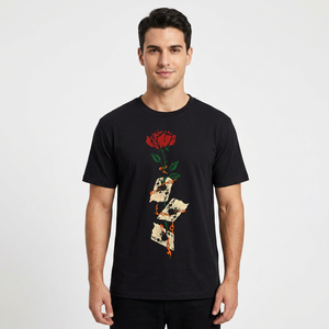 T-shirt noir pour homme avec imprimé rose rouge et cartes à jouer, manches courtes, col rond, design floral décontracté, coupe classique - Product Image 3