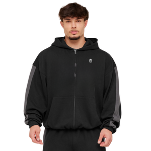 Sudadera con capucha negra para hombre con cremallera, mangas en contraste gris, forro polar premium, corte relajado, estilo casual urbano. - Product Image 1