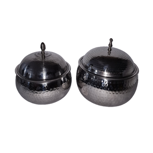 Ensemble de casseroles en acier inoxydable au design moderne et élégant, 3 tailles différentes, avec casseroles et vaisselle - Product Image 6