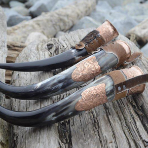 Cuerno de Buey Vikingo Personalizado Hecho a Mano, Ecológico y de Alta Calidad, con Soporte de Cuero, Forma Natural Pulida, India FWE-001 - Product Image 2