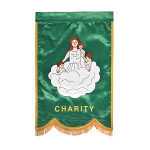 Drapeau de chapitre cérémoniel personnalisé en soie verte avec franges à pompons dorés, imprimé numériquement, pour l'Ordre de la Charité de l'Amarante - Product Image 1