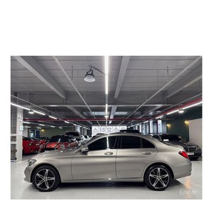 เมอร์เซเดส-เบนซ์ ซี-คลาส C220 d 4MATIC Exclusive สิงหาคม 2019 47,230 กม. พวงมาลัยซ้าย มาตรฐานไอเสียยูโร 5 เกียร์อัตโนมัติ เบาะหนัง - Product Image 4