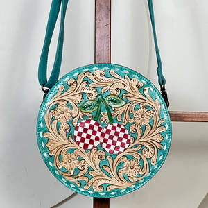 Sac à main rond élégant en cuir véritable embossé à la main motif cerise vintage avec fermeture éclair, sac bandoulière motif cerise - Product Image 4