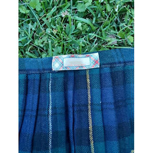 กระโปรงนักเรียนลายสก็อตทันสมัยแบบพันติดกัน ทำจากผ้าขนสัตว์แท้ 100% สำหรับผู้หญิง  พร้อมหัวเข็มขัดและจีบ - Product Image 3