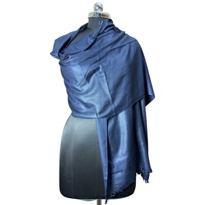 Écharpe d'automne pour homme en viscose/coton mélangé, bleu marine, tissée à la main, texture auto-texturée, jacquard œil-de-perdrix, de luxe, vente en gros - Product Image 3