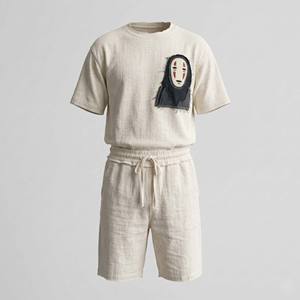 Conjunto de Dos Piezas para Hombre, Camiseta y Pantalones Cortos de Algodón Grueso y Transpirable, Estilo Urbano, con Apliques de Borde Crudo y Gráfico sin Rostro, Atuendo de Verano - Product Image 1