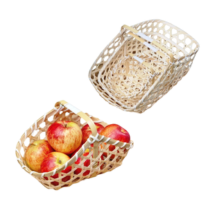 Panier cadeau artisanal en paille de bambou, panier cadeau et panier de rangement, et panier d'emballage écologique naturel - Product Image 1
