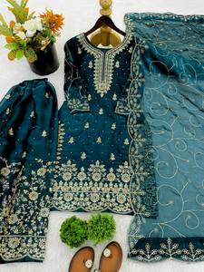 Embellished <b>Green</b> Salwar Kameez Set Sequined Embroidered Indian Pakistani Outfit for Wedding Party Women - Product Image 5