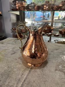 Carafe en cuivre martelé avec poignée en laiton antique, élégant récipient traditionnel pour servir l'eau, idéal pour la maison, l'hôtel et la salle à manger - Product Image 4