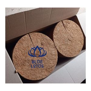 Disque de fibre de coco le mieux noté 2026 pour la couverture du sol et la rétention de l'humidité, idéal pour la germination et l'entretien des graines - Product Image 1