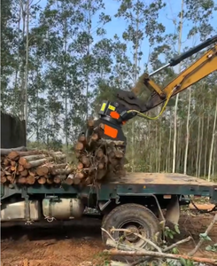 מחפר SK140 עם גריפר עץ מסתובב 360 מעלות הופך איסוף וערימת בולי עץ לקלים בהרבה - Product Image 3