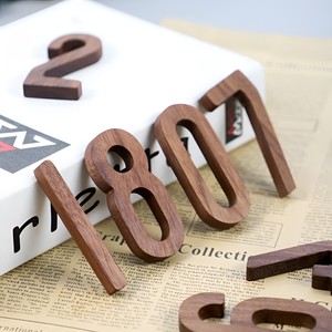 Letras de madera pintadas de la mejor calidad, material natural de madera, letras del alfabeto inglés, listas para enviar. - Product Image 1