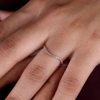 Bague de mariage minimaliste et tendance pour femme, en or massif 14 carats, sertie de diamants de laboratoire, design pavé délicat et empilable