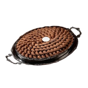 Bandeja de metal plateada de primera calidad para servir dulces y postres, ideal para decoración del hogar y eventos. - Product Image 2