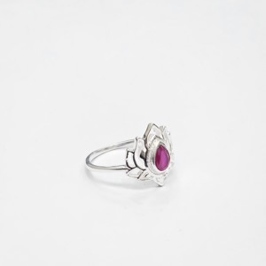 Bague florale en argent sterling 925 artisanale avec rubis rose en forme de poire, bijoux pour femmes - Product Image 4