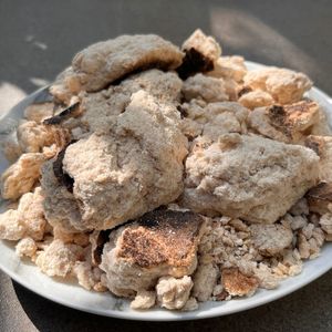 Tortitas de Copra de Alta Calidad para Alimentación Animal - Kim Minh International - Product Image 1