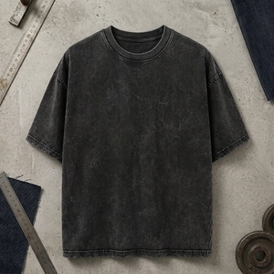 T-shirt moderne pour homme alliant confort léger, tissu respirant et qualité durable pour les sorties décontractées et l'usage quotidien. - Product Image 5