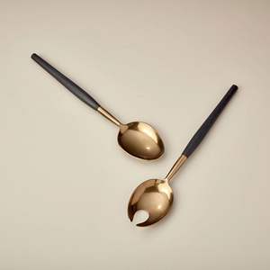 Ensemble élégant de cuillère et de fourchette à salade en métal robuste, conçu pour les restaurants, les hôtels, les fêtes à domicile et la restauration de mariage. - Product Image 2