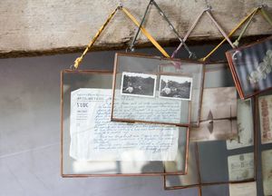 Home Decor Glass & Metal Hanging & Table Top Photo <b>Frame</b> <b>for</b> <b>Wall</b> Decoration, with 2 Sides Glass Customized Decorative <b>Frame</b> - Product Image 5
