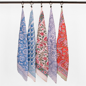 Foulard imprimé au bloc en coton biologique, bandana teint naturellement, motif floral, style vintage, fait main, cadeau unisexe - Product Image 4