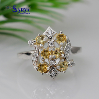 Anillo de Plata 925 con Citrino Amarillo en Racimo, Diseño Floral, Engaste de Garras, Joyería Fina Clásica para Mujer, Ideal para Bodas y Fiestas