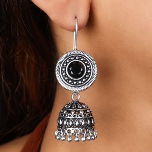 Pendientes Jhumka de Plata Oxidada con Piedra Negra, Hechos a Mano, Estilo Boho Tribal Étnico, Joyería de Moda, Regalo para Mujer - Product Image 2
