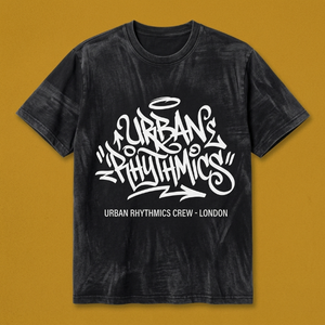 Camiseta de Algodón Negra para Hombre Urban Rhythmics Crew, Manga Corta, Corte Regular, Estilo Urbano, Diseño con Letras Estampadas, Cuello Redondo - Product Image 2