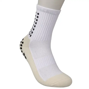 Chaussettes de sport unisexes en coton tricoté, respirantes et rembourrées, personnalisables, pour hommes, couleur unie, taille standard, vente en gros - Product Image 3