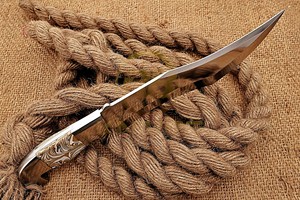 Couteau Bowie OEM de chasse, de survie et tactique à lame fixe, en bois, entièrement forgé, personnalisable, fait main, de qualité supérieure, pour le camping et le bushcraft en extérieur - Product Image 4