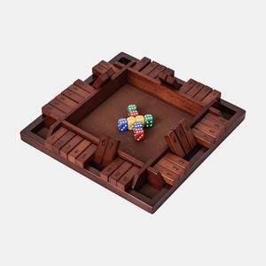 Jeu de dés classique en bois Shut the Box avec tuiles numérotées et plateau en feutre – Ensemble de jeu familial pour fêtes - Product Image 1
