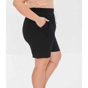 Shorts de sport athlétiques personnalisés pour femmes, de qualité supérieure, avec taille élastique et cordon de serrage blanc, en coton, pour l'entraînement, la gym et la course à pied - Product Image 5