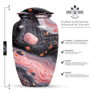 Urna Funeraria de Aluminio Hecha a Mano para Adultos, 200 Pulgadas Cúbicas, Diseño de Cruz Negra al Atardecer, Urna Funeraria Clásica de Aluminio - Product Image 3