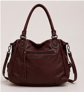 Sac fourre-tout en cuir bordeaux de qualité supérieure à multiples poches pour femmes, sac à main de voyage élégant et luxueux, toutes saisons, fermeture à glissière - Product Image 5