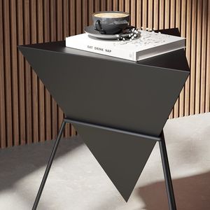 Tavolo laterale triangolo in legno per soggiorno con Base in metallo resistente - Product Image 5