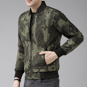 บริการ OEM พร้อมให้บริการ เสื้อแจ็คเก็ตบอมเบอร์น้ำหนักเบาสำหรับผู้ชายสำหรับฤดูหนาว คอตั้ง ผ้าแคนวาส ดีไซน์โลโก้ด้านหน้า - Product Image 4