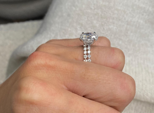 Bague de fiançailles en diamant de laboratoire ovale de 2,75 carats, argent sterling 925 - Product Image 2