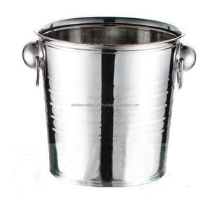 Cubo de hielo decorativo de metal repujado con acabado elegante para servir bebidas frías, vino, cerveza, accesorio perfecto para la mesa de comedor. - Product Image 1