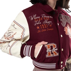 Veste en cuir brodée de style universitaire pour femmes, avec patch en chenille, service d'échantillons OEM/ODM disponible, collection premium - Product Image 3