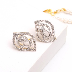 Collar de Perlas Chapado en Oro de 22K con Colgante de Circonita, Collar Largo para Novia, Joyería India, Regalo para Ella, para Bodas y Fiestas - Product Image 3