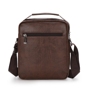 Bolso bandolera de cuero pequeño marrón con cierre de cremallera, bolso de hombro ligero para hombre, uso diario, para todas las estaciones. - Product Image 2