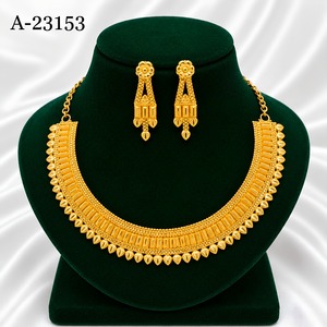 MOLL JEWELLERS ชุดเครื่องประดับโลหะผสมสังกะสีชุบทอง 24K สร้อยคอต่างหูลายดอกไม้วินเทจผู้หญิงงานแต่งงานแฟชั่น A-23109 - Product Image 3