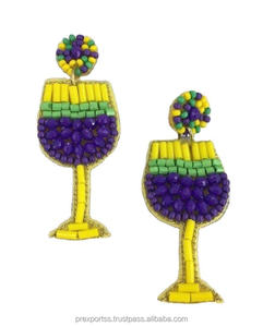 Pendientes de Aro con Cuentas y Estrella en Corte Esmeralda, Estilo Americano, Joyería Patriótica Hecha a Mano en EE. UU., Rojo, Blanco y Azul, para el 4 de Julio - Product Image 6