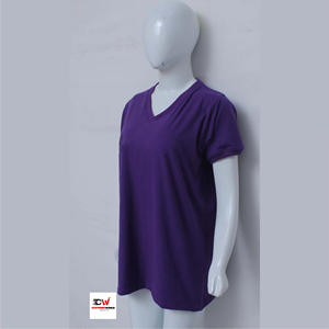 Camiseta deportiva para mujer, suave, ligera y transpirable, diseño de bloques de color verde y rosa, mangas cortas con detalle de rayas. - Product Image 6