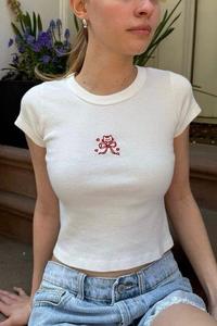 Débardeur en coton côtelé blanc brodé motif Teckel pour femme – Col rond sans manches – Vêtement streetwear d'été - Product Image 3